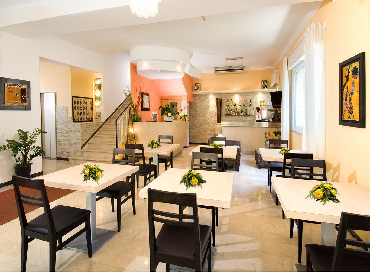 קאטוליקה Hotel Ferrara מראה חיצוני תמונה